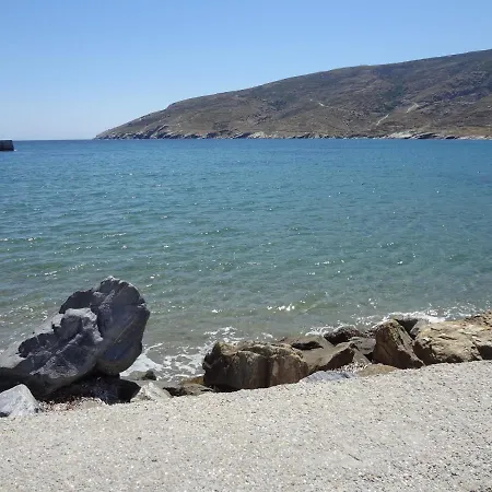 Eleni's Rodia. Ormos (Andros)